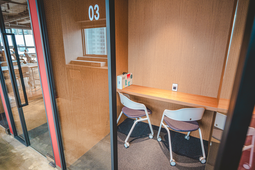 더휴일X데스커 워케이션 센터