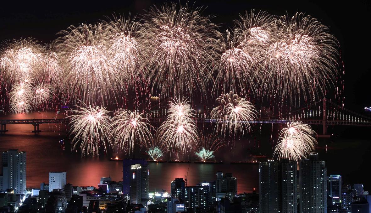 釜山花火祭り 釜山に行ったら 祭り 祭り 부산시 공식 관광 포털 비짓부산 Visit Busan