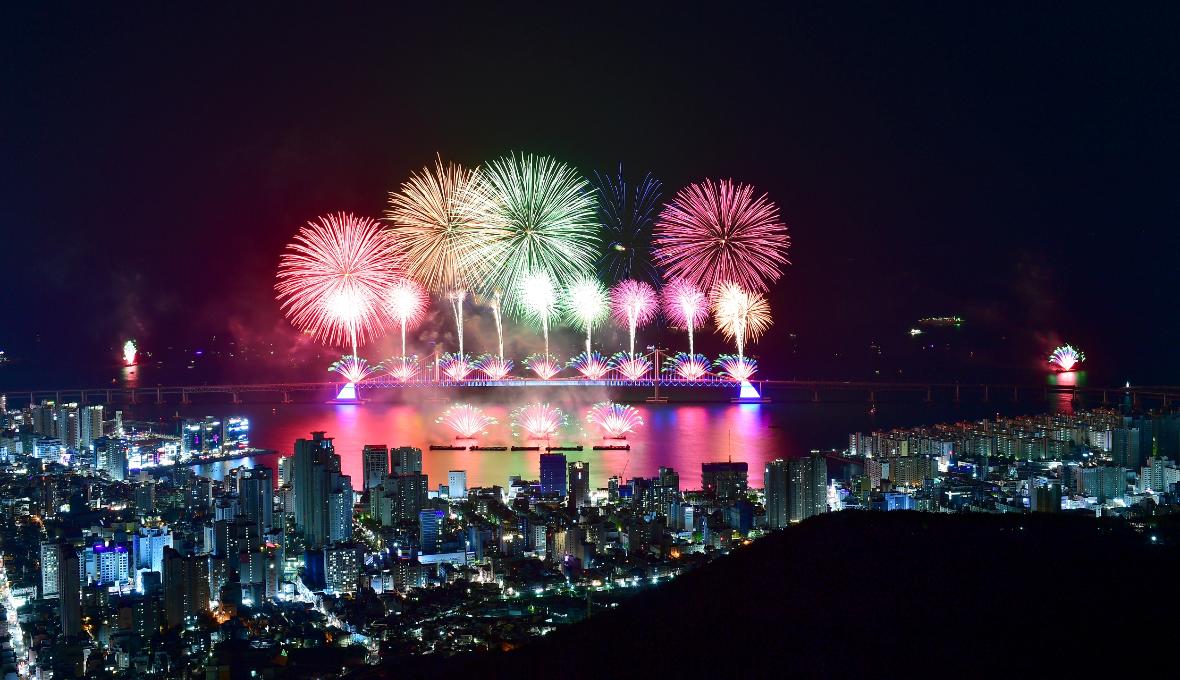 釜山花火祭り 釜山に行ったら 祭り 祭り 부산시 공식 관광 포털 비짓부산 Visit Busan