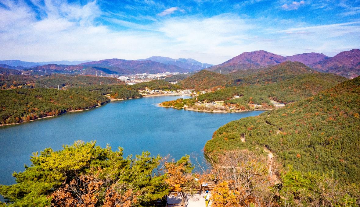 Walk around Hoedong Reservoir, a place that embraces eternal nature 1