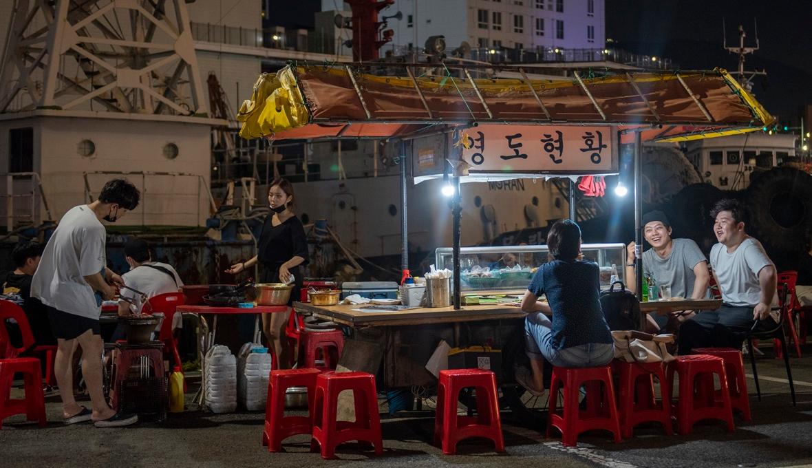 韓国の夜の楽しみ方 おすすめの旅 フードツアー フードツアー 부산시 공식 관광 포털 비짓부산 Visit Busan