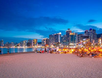 A romantic moment on the sand, Gwangalli Beach Movie Theater 