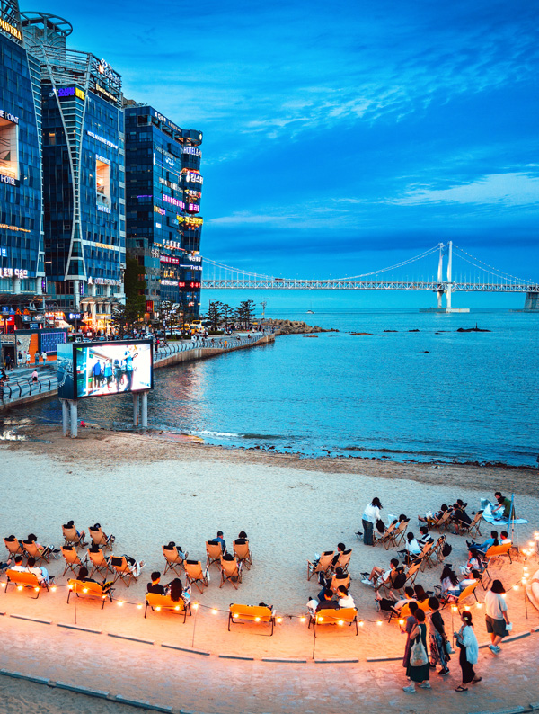 A romantic moment on the sand, Gwangalli Beach Movie Theater