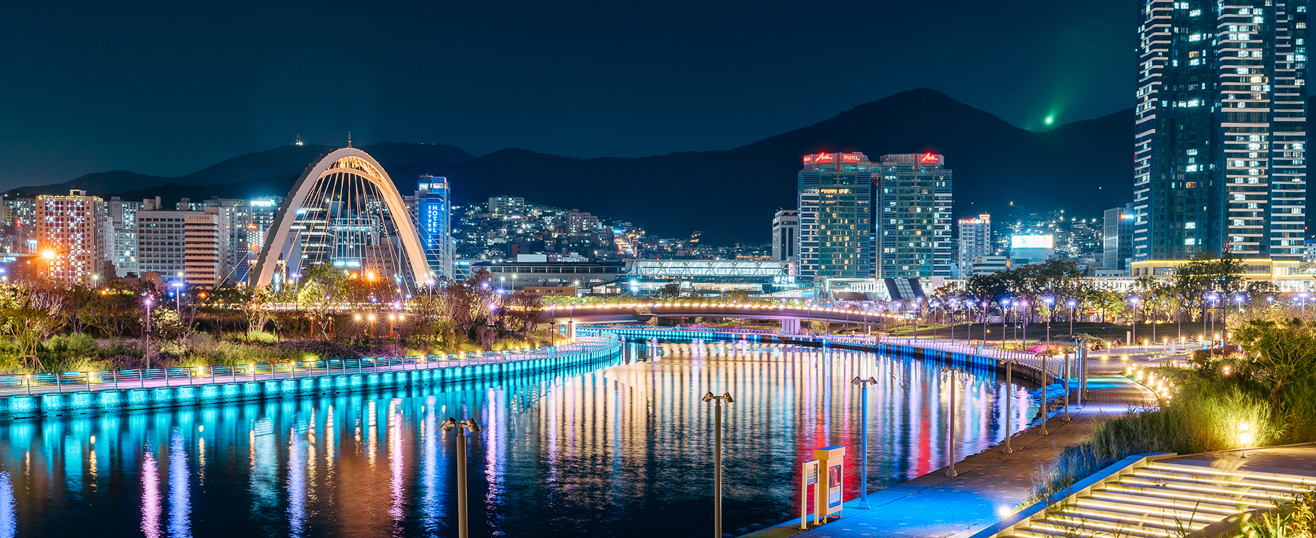 釜山新興夜景勝地，北港親水公園